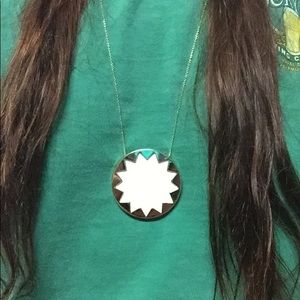 House of Harlow Sunburst Necklace 💜